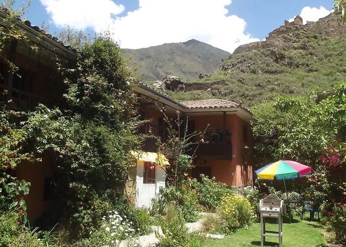 Portadas Pensión Ollantaytambo